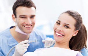 What are the benefits of choosing a cosmetic dentist in Kolkata