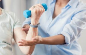 What Is Tennis Elbow and How Sports Physiotherapy Helps